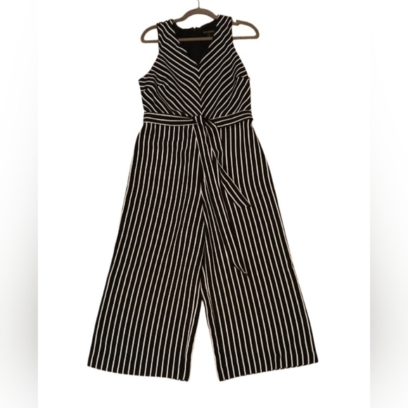 Bannana republic Pants - BANANNA REPUBLIC Striped Black and White Romper/Jumpsuit SZ Petite 6